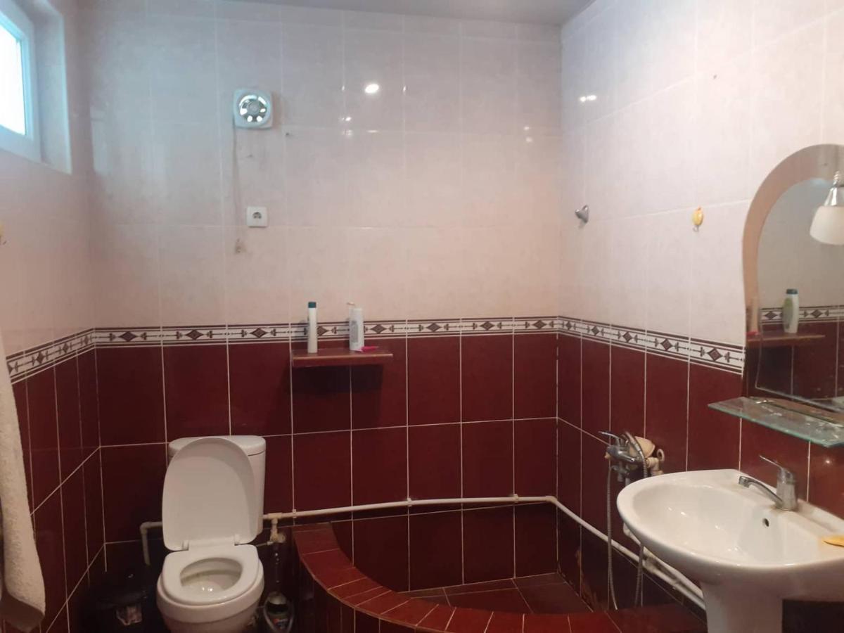 Tionety Maka'S Guesthouse מראה חיצוני תמונה