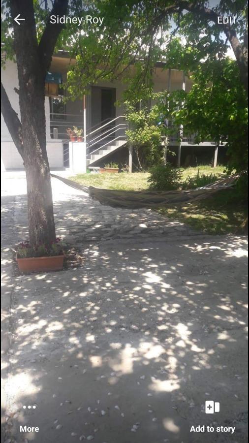 Tionety Maka'S Guesthouse מראה חיצוני תמונה